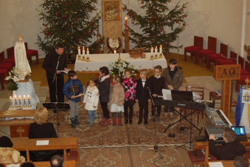 Vystúpenie  skupiny Bazsarózsa-Jótékonysági koncert Szentmárián