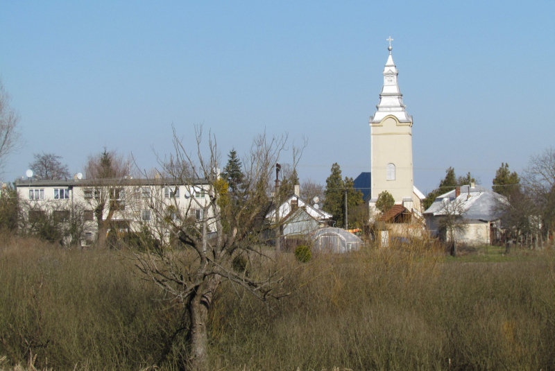 Kostoly v Zatíne