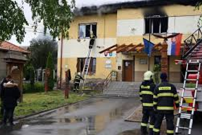 Požiar-Tűzvész Pred... a po... Előtte ...és utána...