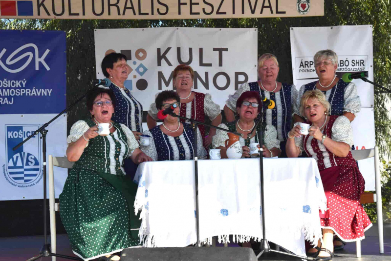 Az asszonykórus fellépései - Vystúpenia speváckej skupiny 